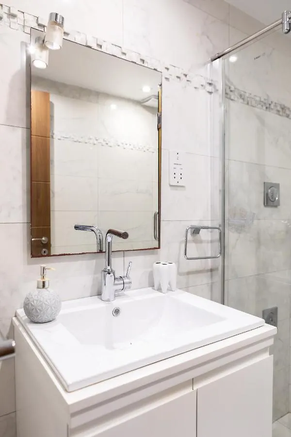 Entire Luxury Sliema Townhouse Steps From Beach Holiday home